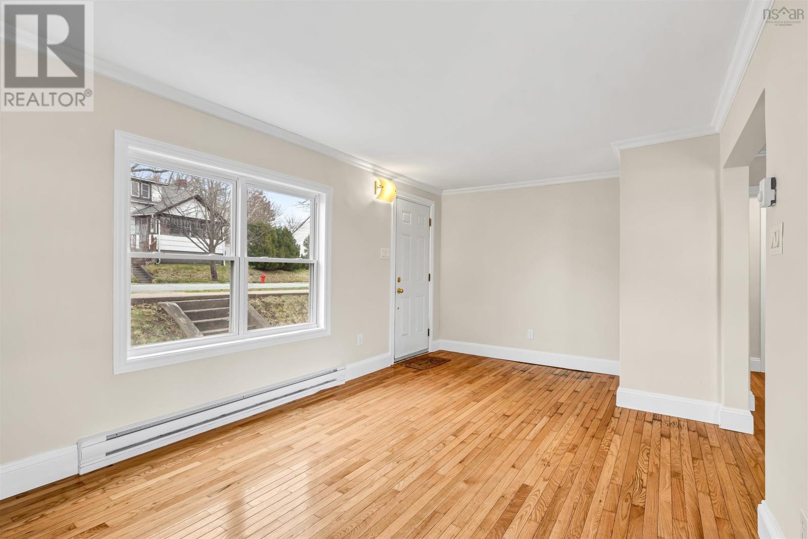 22 Dustan Street, Dartmouth, Nova Scotia  B2Y 3T8 - Photo 5 - 202406528