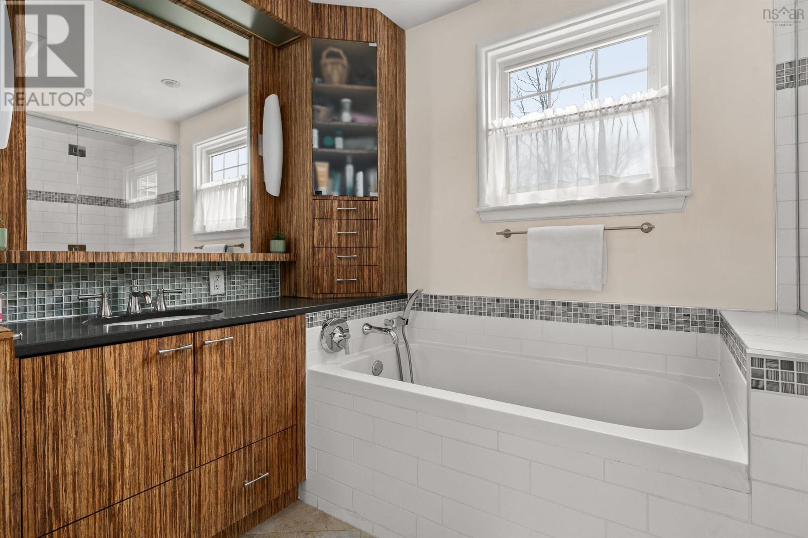 6129 Cedar Street, Halifax, Nova Scotia  B3H 2J6 - Photo 31 - 202406547