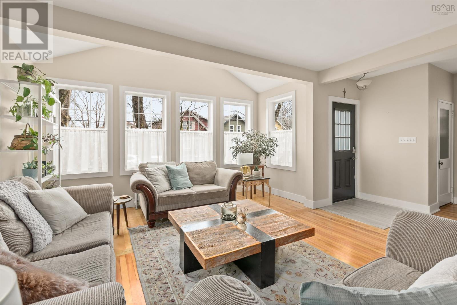 6129 Cedar Street, Halifax, Nova Scotia  B3H 2J6 - Photo 9 - 202406547