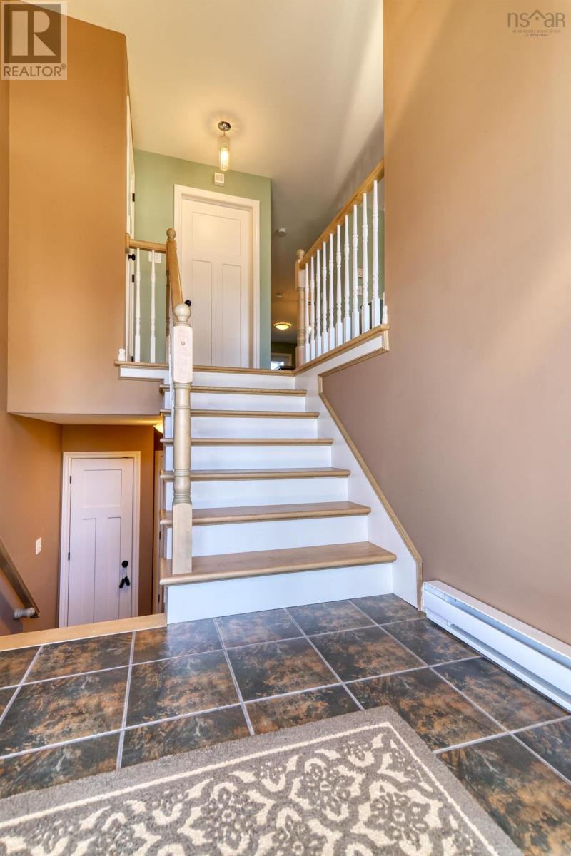 18 Mica Crescent, Halifax, Nova Scotia  B3P 0G8 - Photo 3 - 202406548