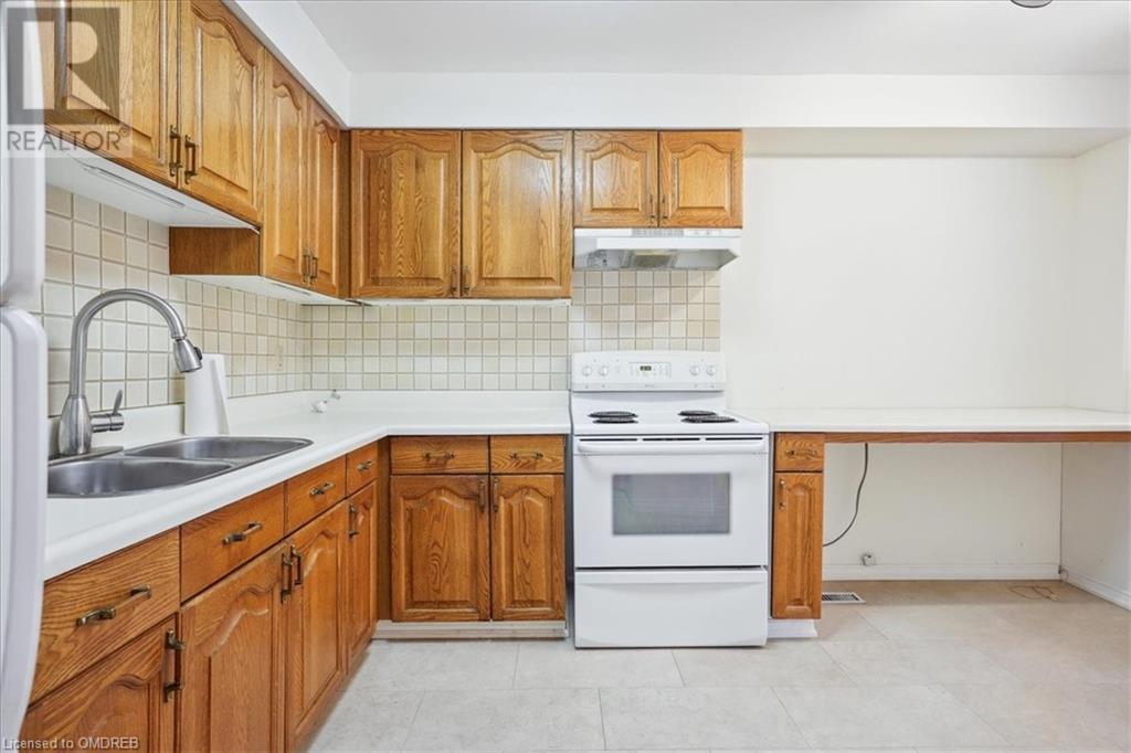 1135 E Mccraney Street E Unit# 16, Oakville, Ontario  L6H 3A3 - Photo 14 - 40567323