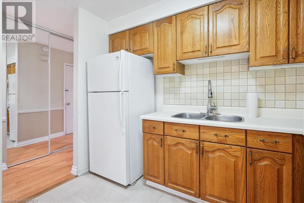 1135 E Mccraney Street E Unit# 16, Oakville, Ontario  L6H 3A3 - Photo 16 - 40567323
