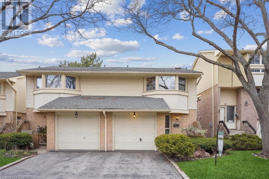 1135 E Mccraney Street E Unit# 16, Oakville, Ontario  L6H 3A3 - Photo 3 - 40567323