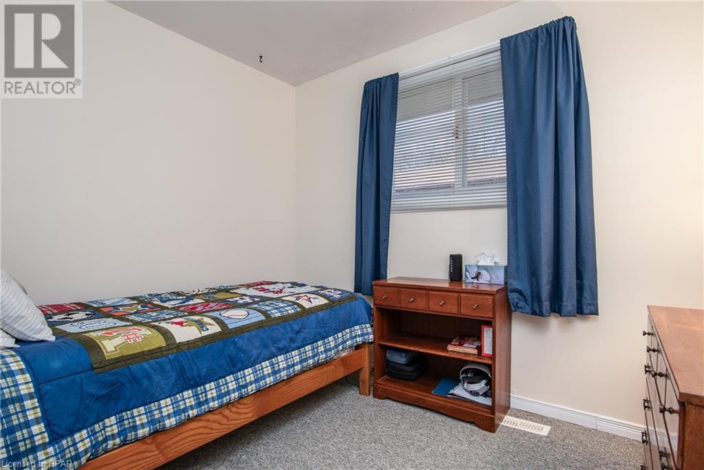34 Quebec Road, Vanastra, Ontario  N0M 1L0 - Photo 12 - 40568011
