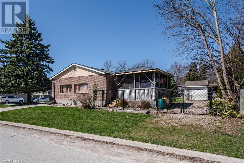 34 Quebec Road, Vanastra, Ontario  N0M 1L0 - Photo 29 - 40568011
