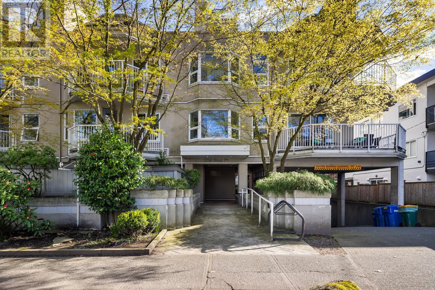 207 2256 W 7 Avenue, Vancouver, British Columbia  V6K 1Y2 - Photo 2 - R2868236