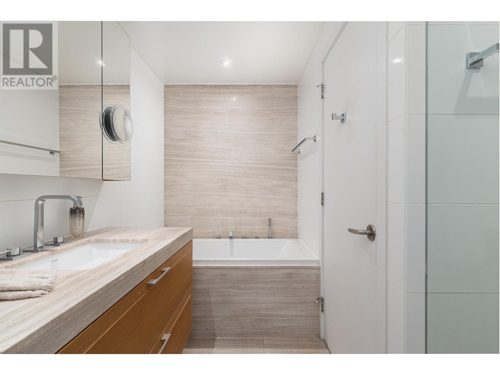 203 1515 Atlas Lane, Vancouver, British Columbia  V6P 0C9 - Photo 10 - R2868254