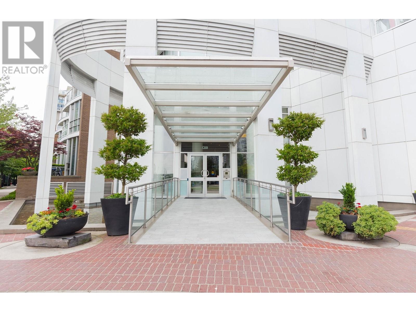 2505 1201 Marinaside Crescent, Vancouver, British Columbia  V6Z 2V2 - Photo 33 - R2868128