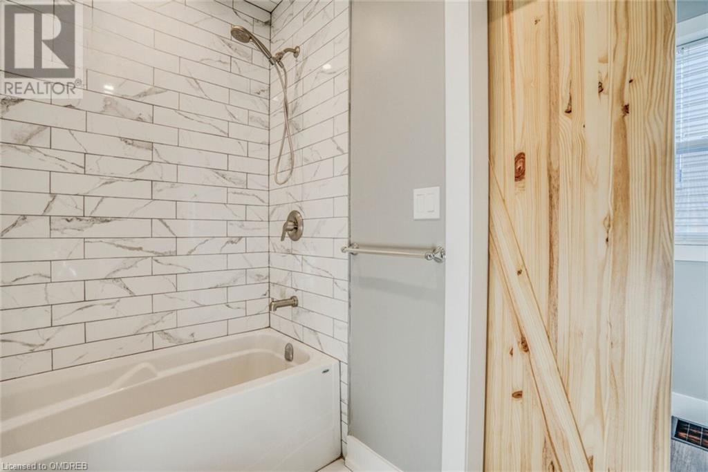 48 Shaw Street, Hamilton, Ontario  L8L 3P3 - Photo 11 - 40568537