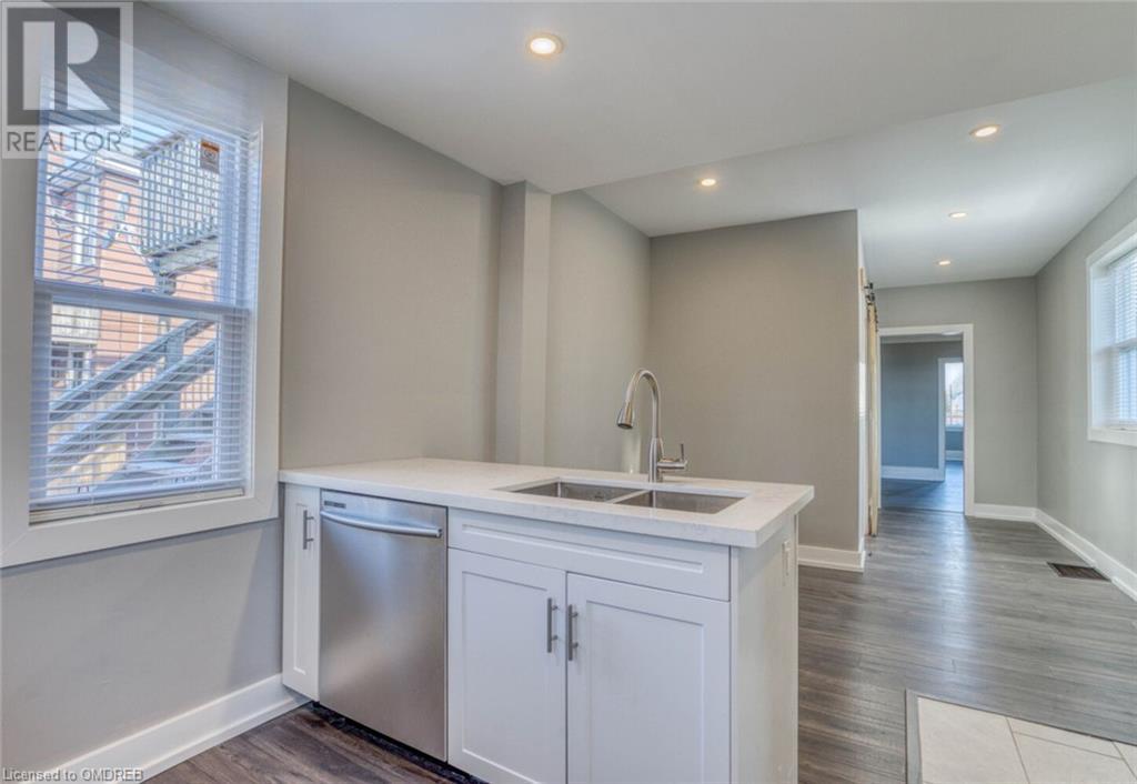 48 Shaw Street, Hamilton, Ontario  L8L 3P3 - Photo 9 - 40568537