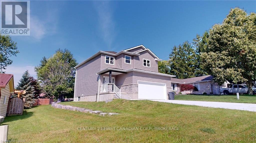 103 Dufferin Avenue Ave, Central Elgin, Ontario  N0L 1B0 - Photo 2 - X8215858