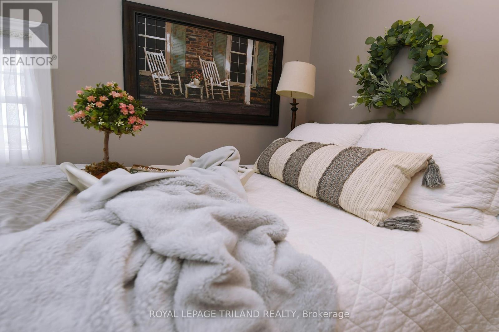 22182 Douglas Line, West Elgin, Ontario  N0L 2C0 - Photo 21 - X8215964