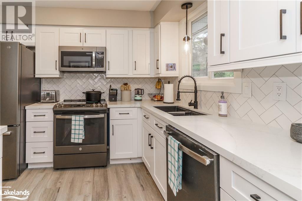 332 Forest Glen Road, Huntsville, Ontario  P1H 1R8 - Photo 9 - 40568561