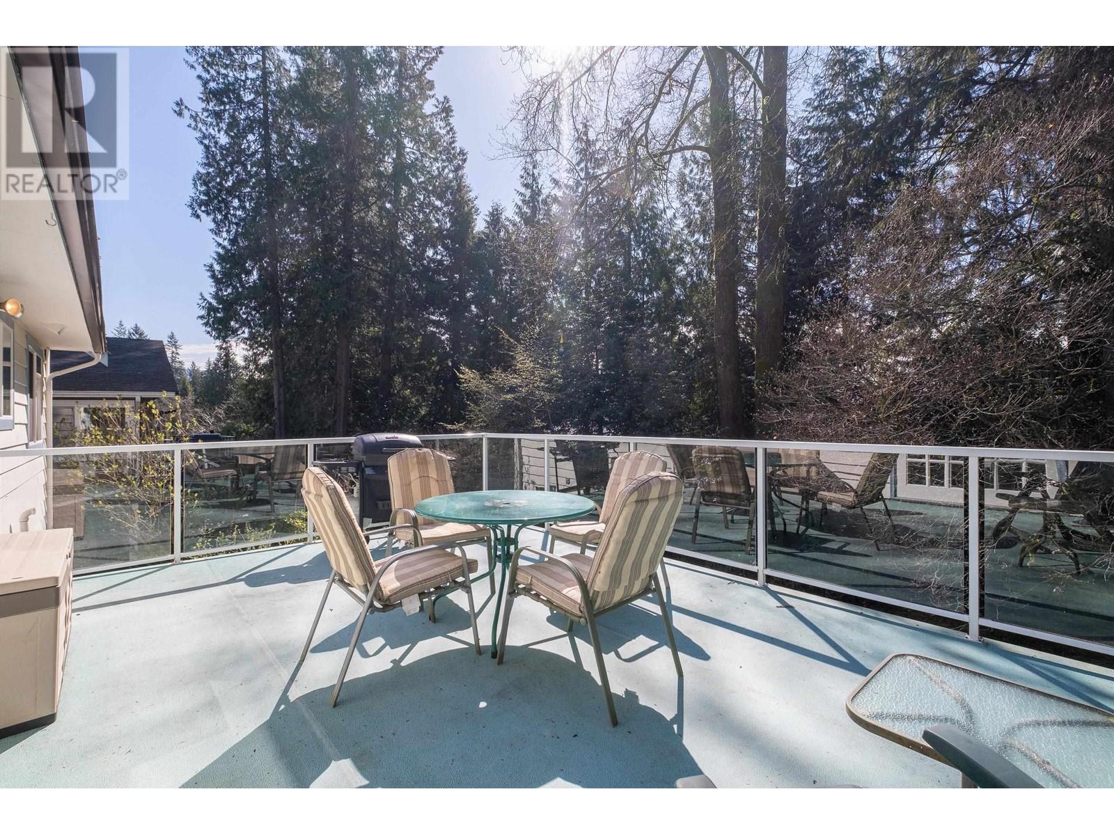 1369 Evelyn Street, North Vancouver, British Columbia  V7K 1T6 - Photo 13 - R2868265