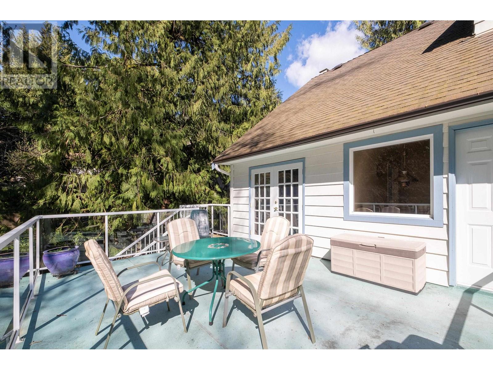 1369 Evelyn Street, North Vancouver, British Columbia  V7K 1T6 - Photo 15 - R2868265