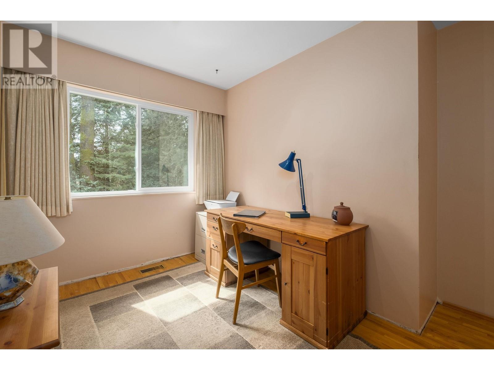 1369 Evelyn Street, North Vancouver, British Columbia  V7K 1T6 - Photo 19 - R2868265