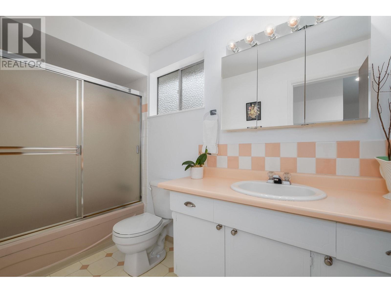 1369 Evelyn Street, North Vancouver, British Columbia  V7K 1T6 - Photo 25 - R2868265