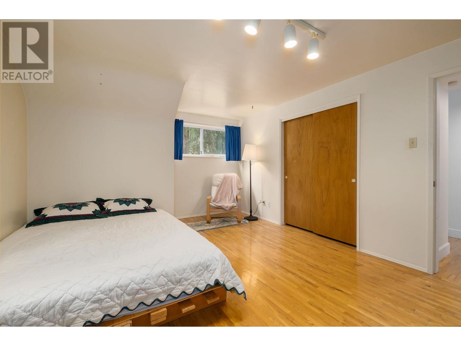 1369 Evelyn Street, North Vancouver, British Columbia  V7K 1T6 - Photo 27 - R2868265