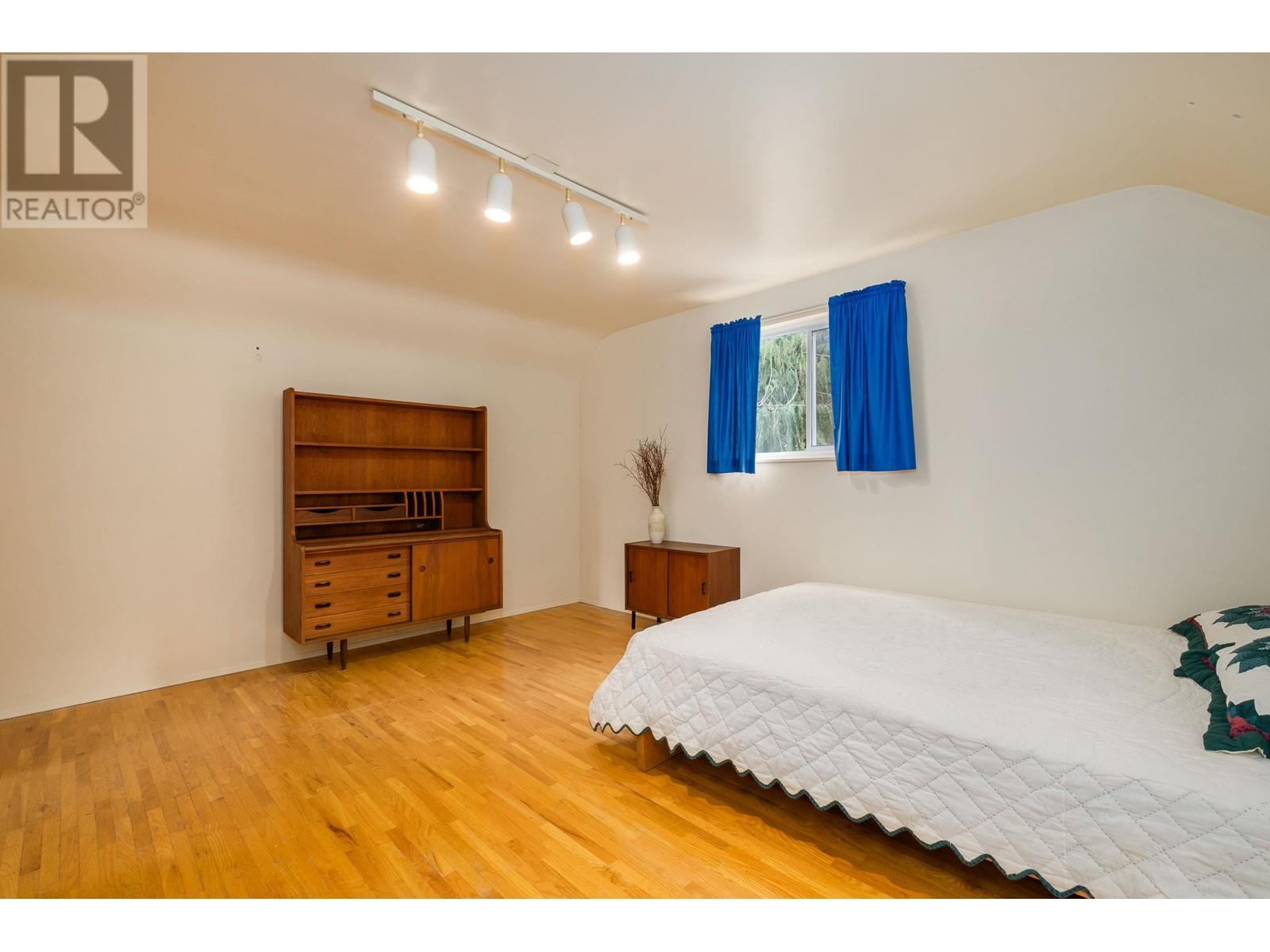 1369 Evelyn Street, North Vancouver, British Columbia  V7K 1T6 - Photo 28 - R2868265