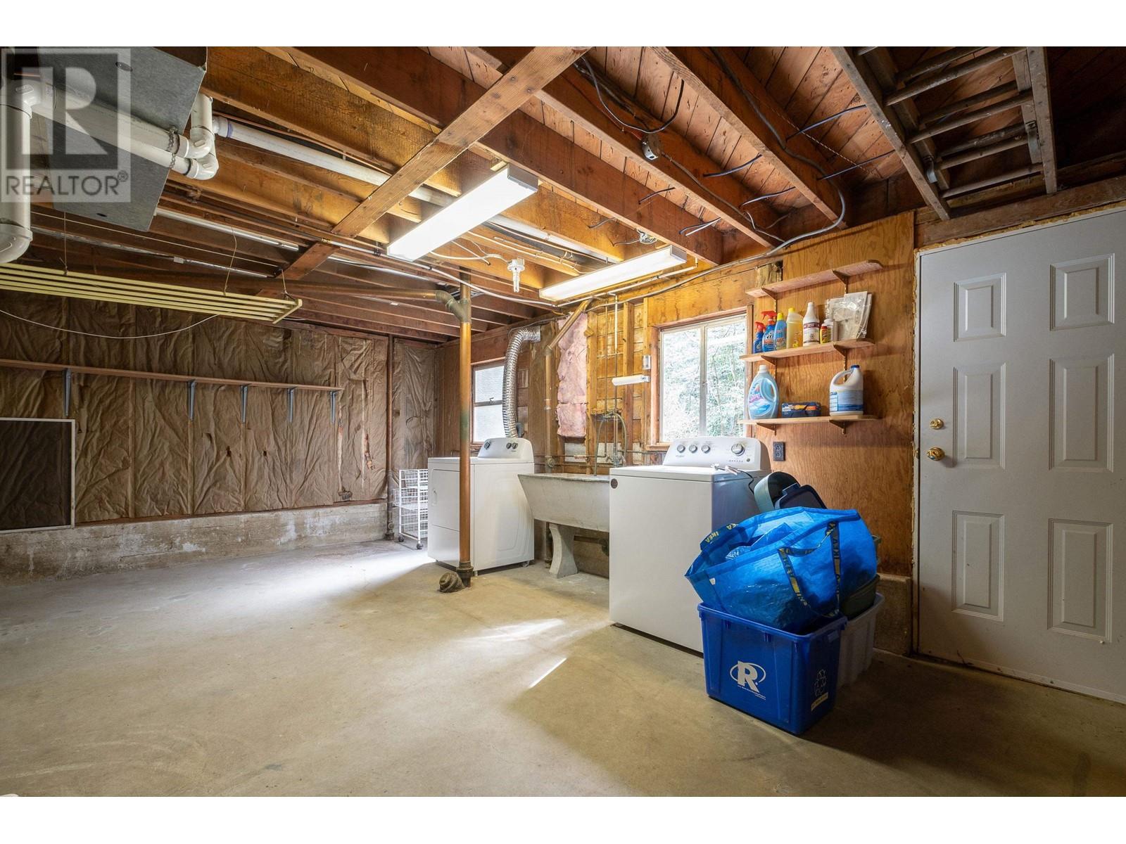 1369 Evelyn Street, North Vancouver, British Columbia  V7K 1T6 - Photo 33 - R2868265