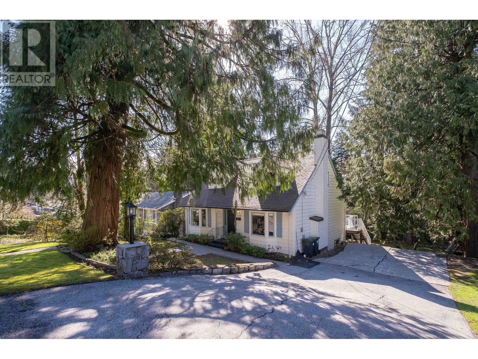1369 Evelyn Street, North Vancouver, British Columbia  V7K 1T6 - Photo 37 - R2868265