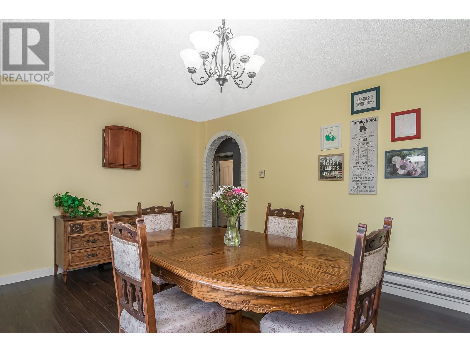 21950 Wicklow Way, Maple Ridge, British Columbia  V2X 7W4 - Photo 14 - R2868270
