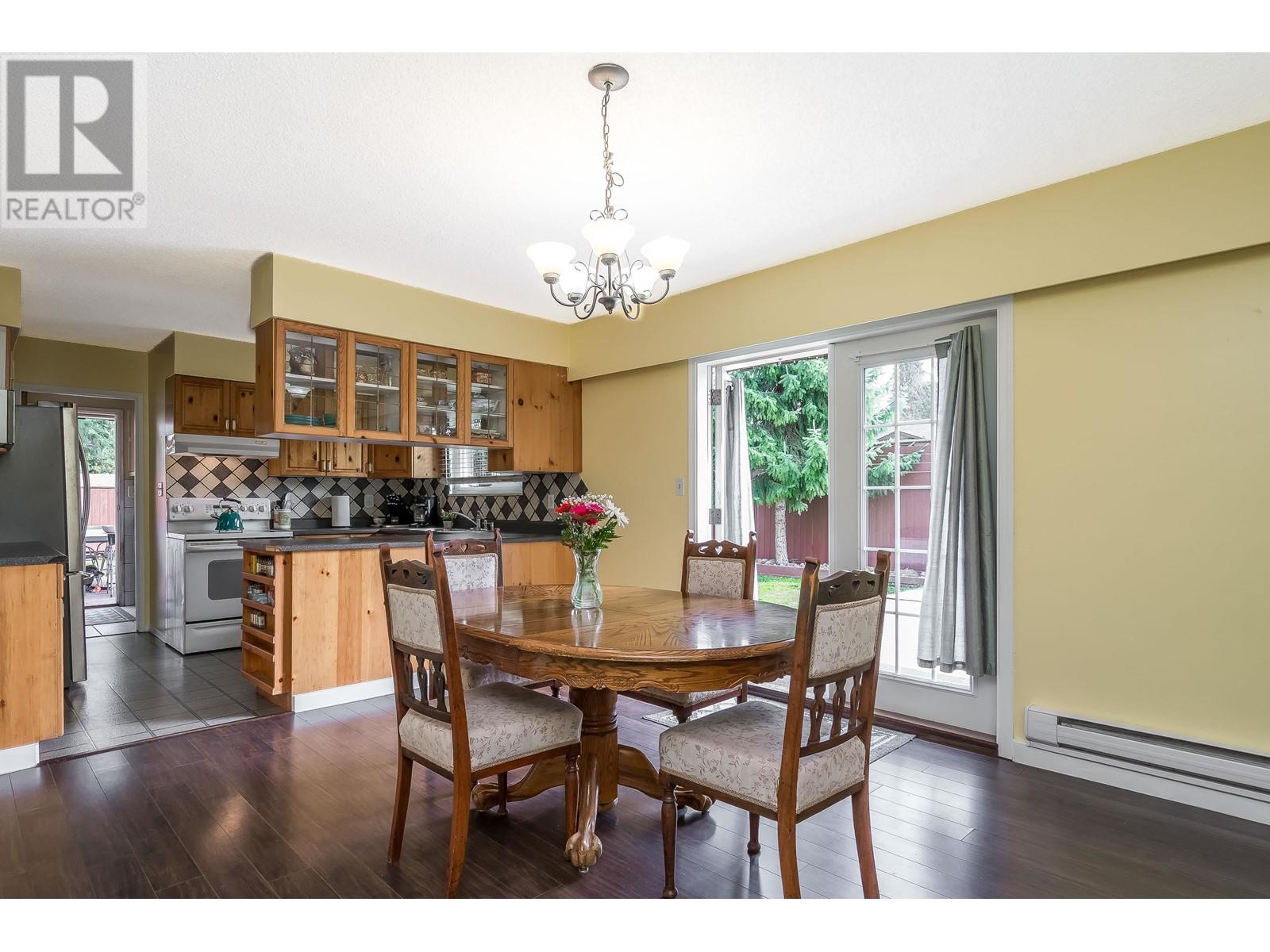 21950 Wicklow Way, Maple Ridge, British Columbia  V2X 7W4 - Photo 15 - R2868270