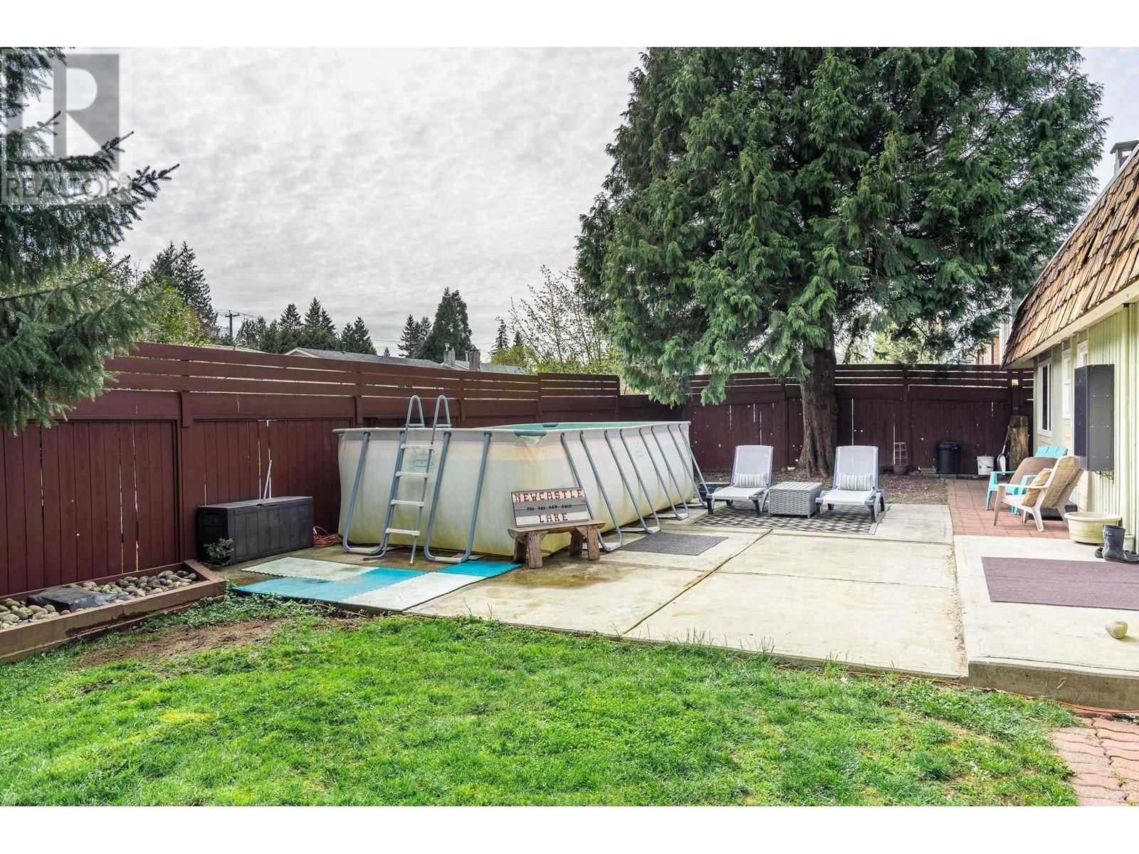 21950 Wicklow Way, Maple Ridge, British Columbia  V2X 7W4 - Photo 36 - R2868270