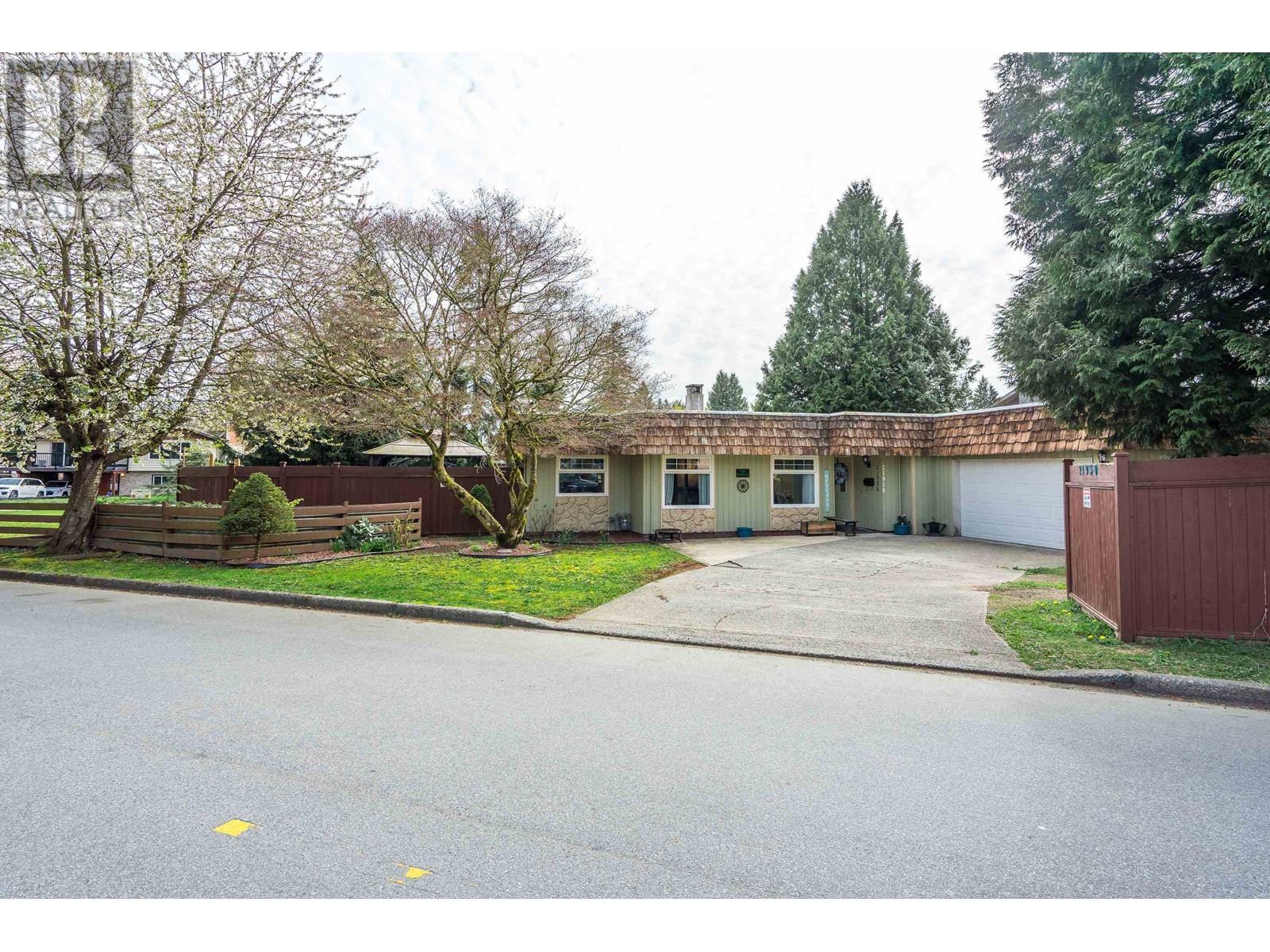 21950 Wicklow Way, Maple Ridge, British Columbia  V2X 7W4 - Photo 7 - R2868270