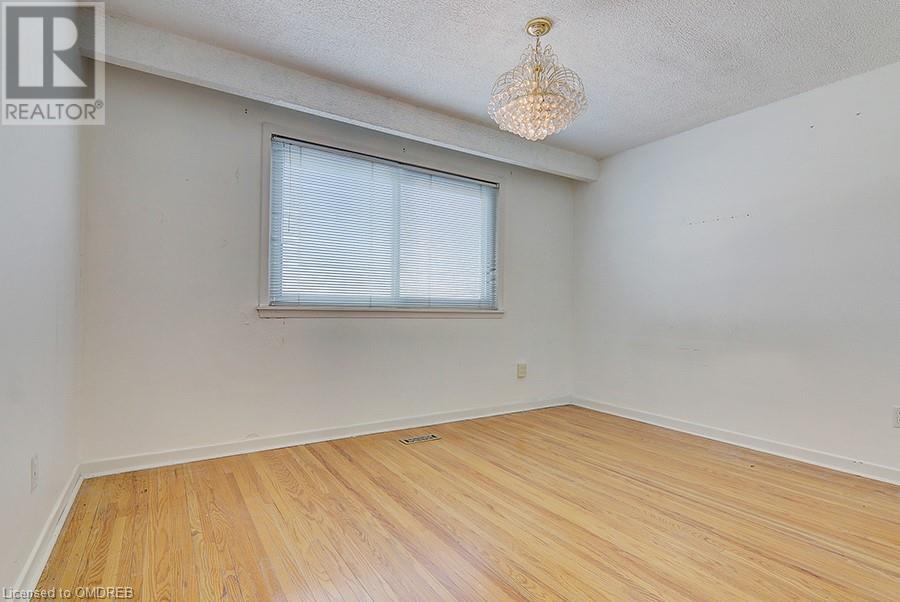 332 Melores Drive, Burlington, Ontario  L7L 4T8 - Photo 22 - 40568018