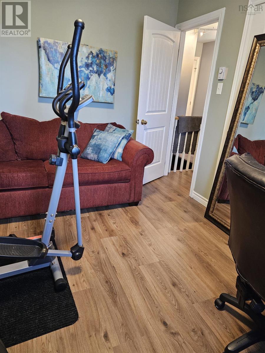 142 Cobequid Road, Lower Sackville, Nova Scotia  B4C 2N3 - Photo 18 - 202406581