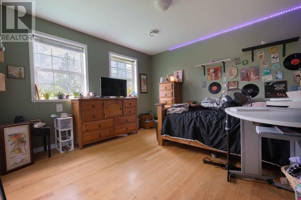 1125 Ptarmigan Rd, Chase, British Columbia  V0E 1M1 - Photo 10 - 177677