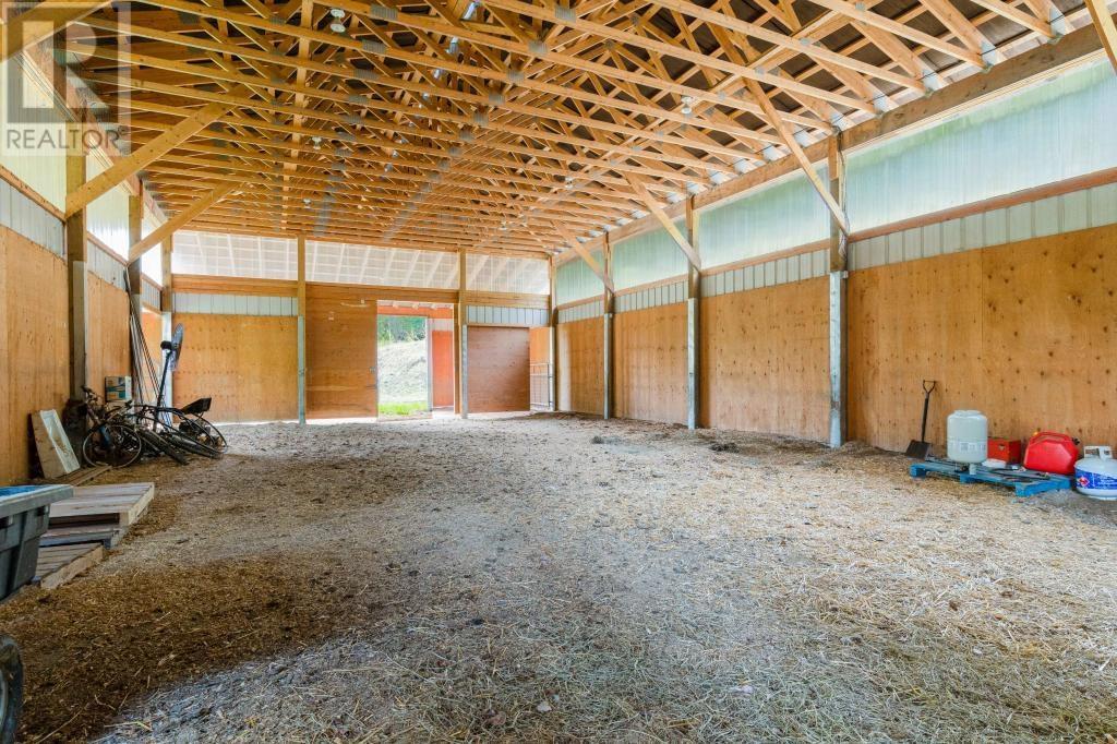 1125 Ptarmigan Rd, Chase, British Columbia  V0E 1M1 - Photo 30 - 177677