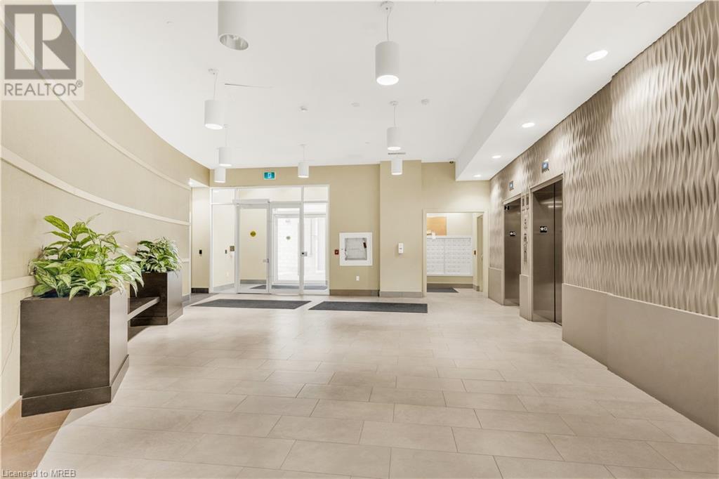 216 Oak Park Boulevard Unit# 420, Oakville, Ontario  L6H 0K3 - Photo 3 - 40568759