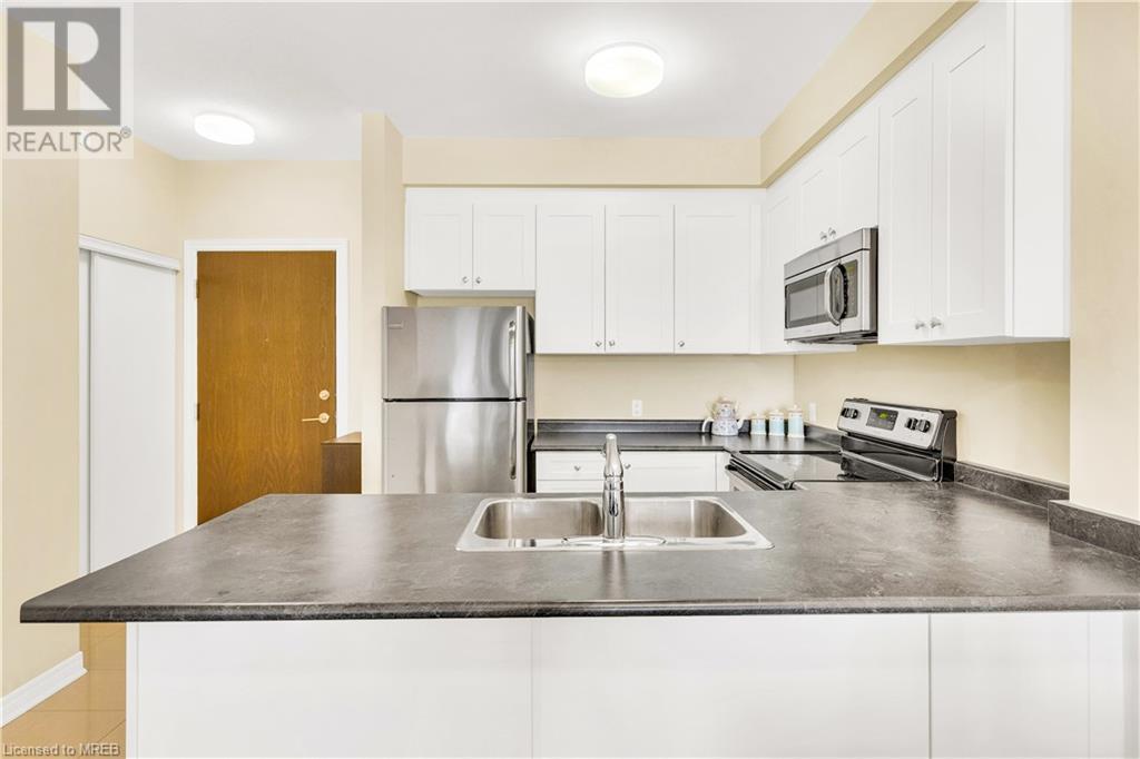 216 Oak Park Boulevard Unit# 420, Oakville, Ontario  L6H 0K3 - Photo 6 - 40568759