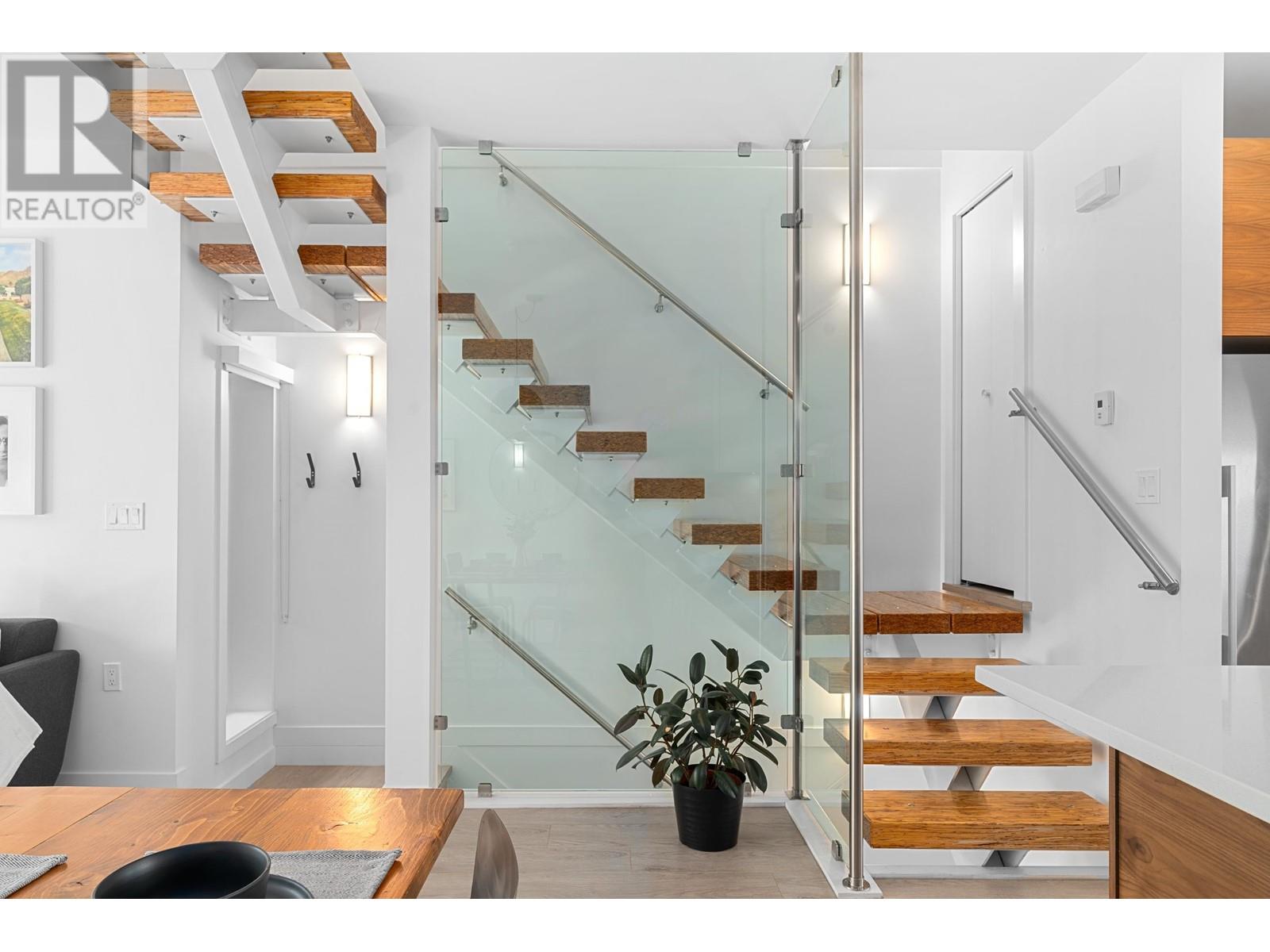32 720 E 3rd Street, North Vancouver, British Columbia  V7L 0G7 - Photo 8 - R2868299