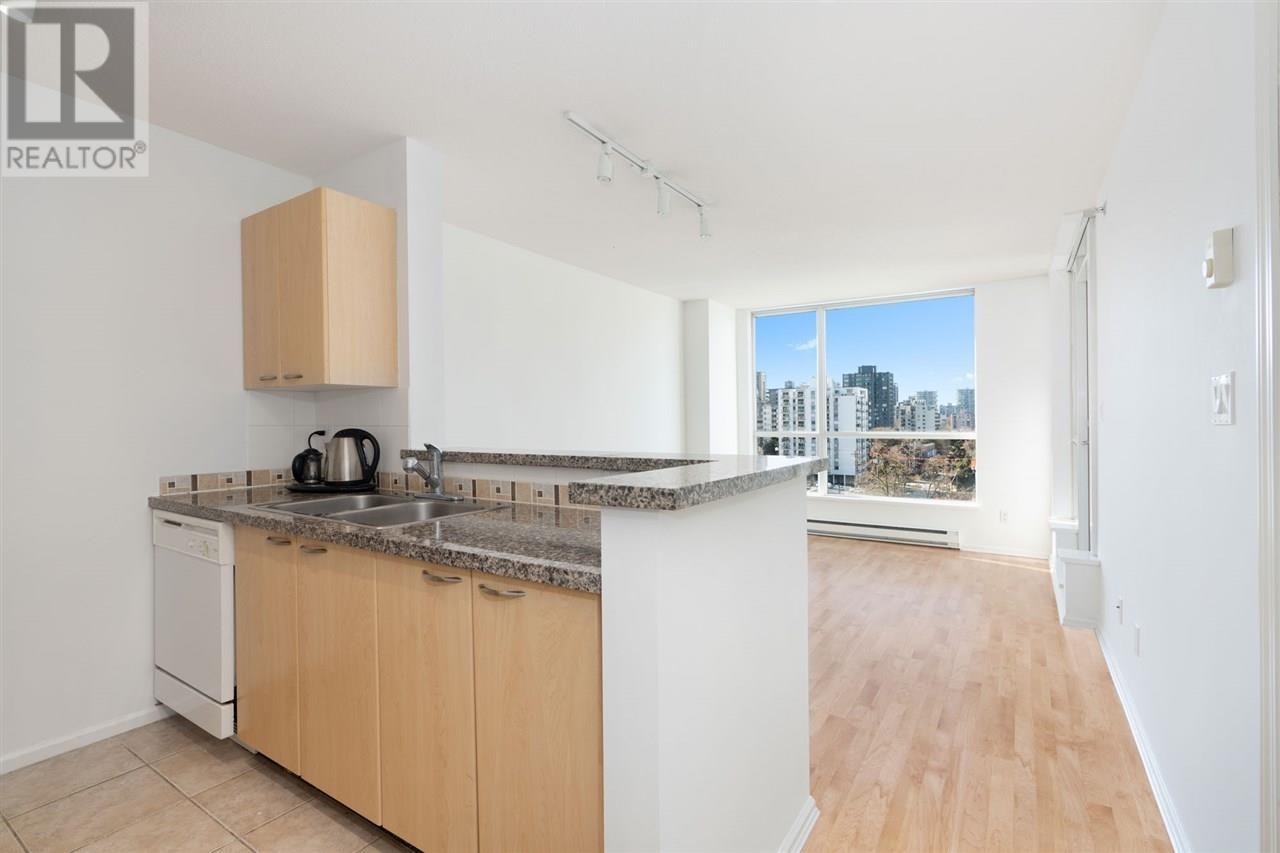 607 1420 W Georgia Street, Vancouver, British Columbia  V6G 3K4 - Photo 4 - R2868355