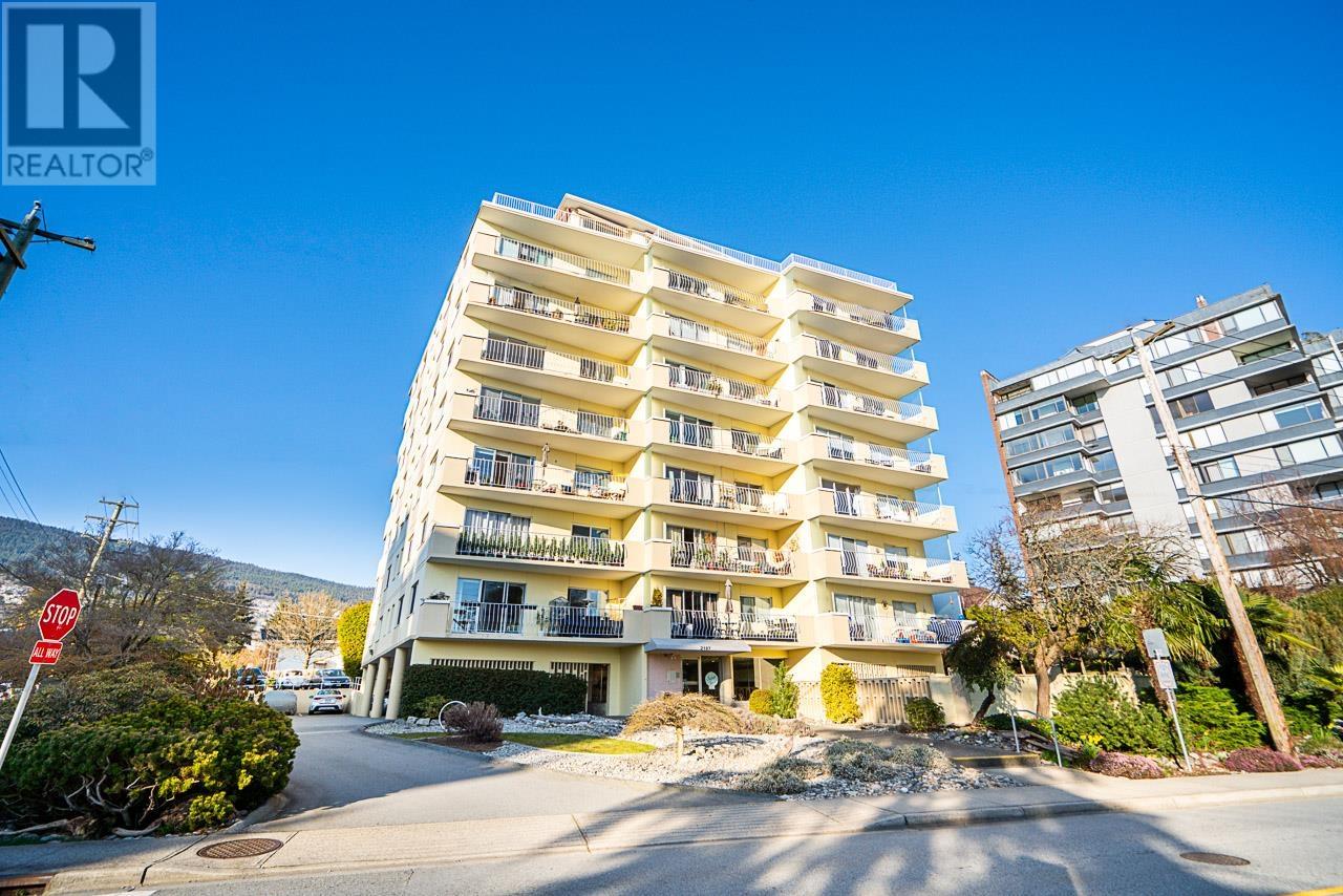 704 2187 Bellevue Avenue, West Vancouver, British Columbia  V7V 1C2 - Photo 21 - R2868367