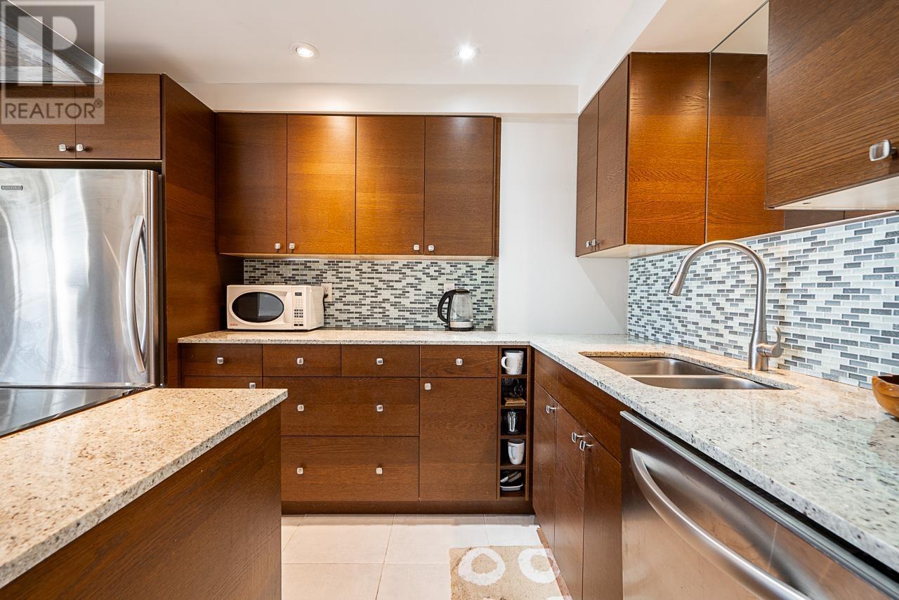 704 2187 Bellevue Avenue, West Vancouver, British Columbia  V7V 1C2 - Photo 8 - R2868367