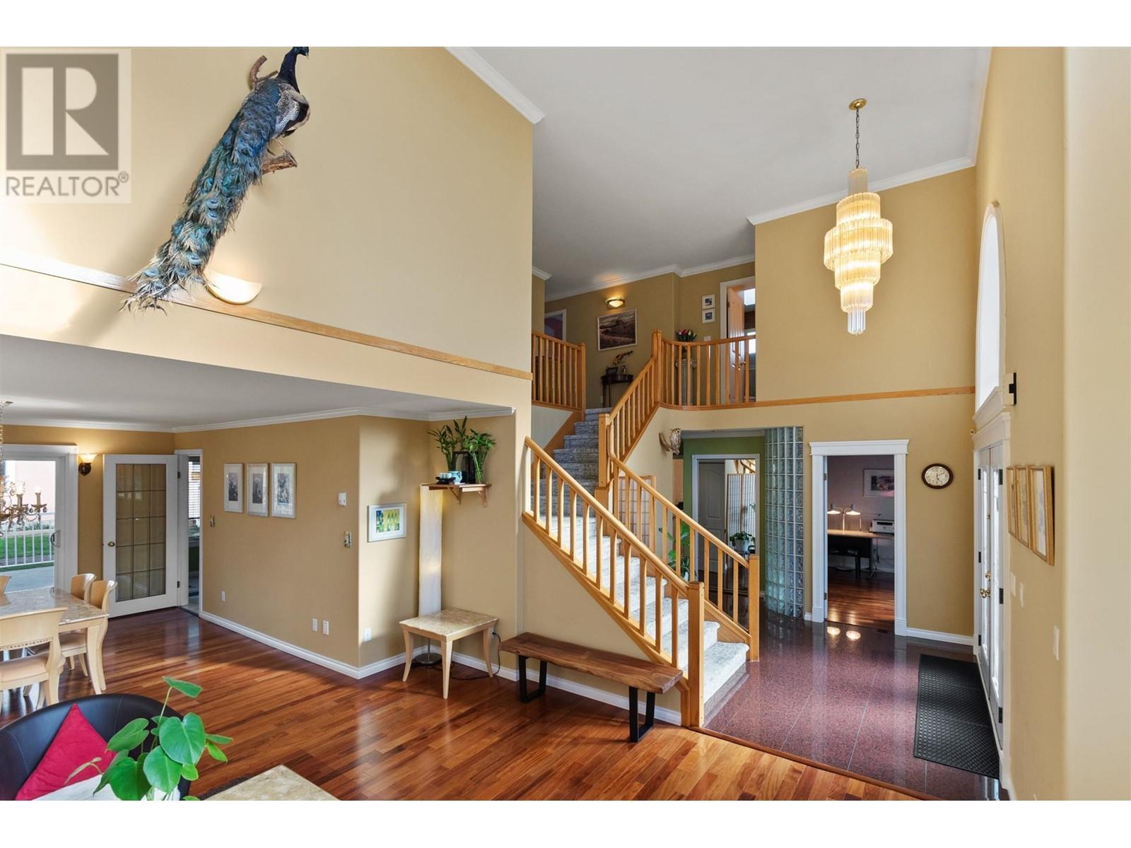 7398 Maple Street, Vancouver, British Columbia  V6P 5P7 - Photo 3 - R2868298