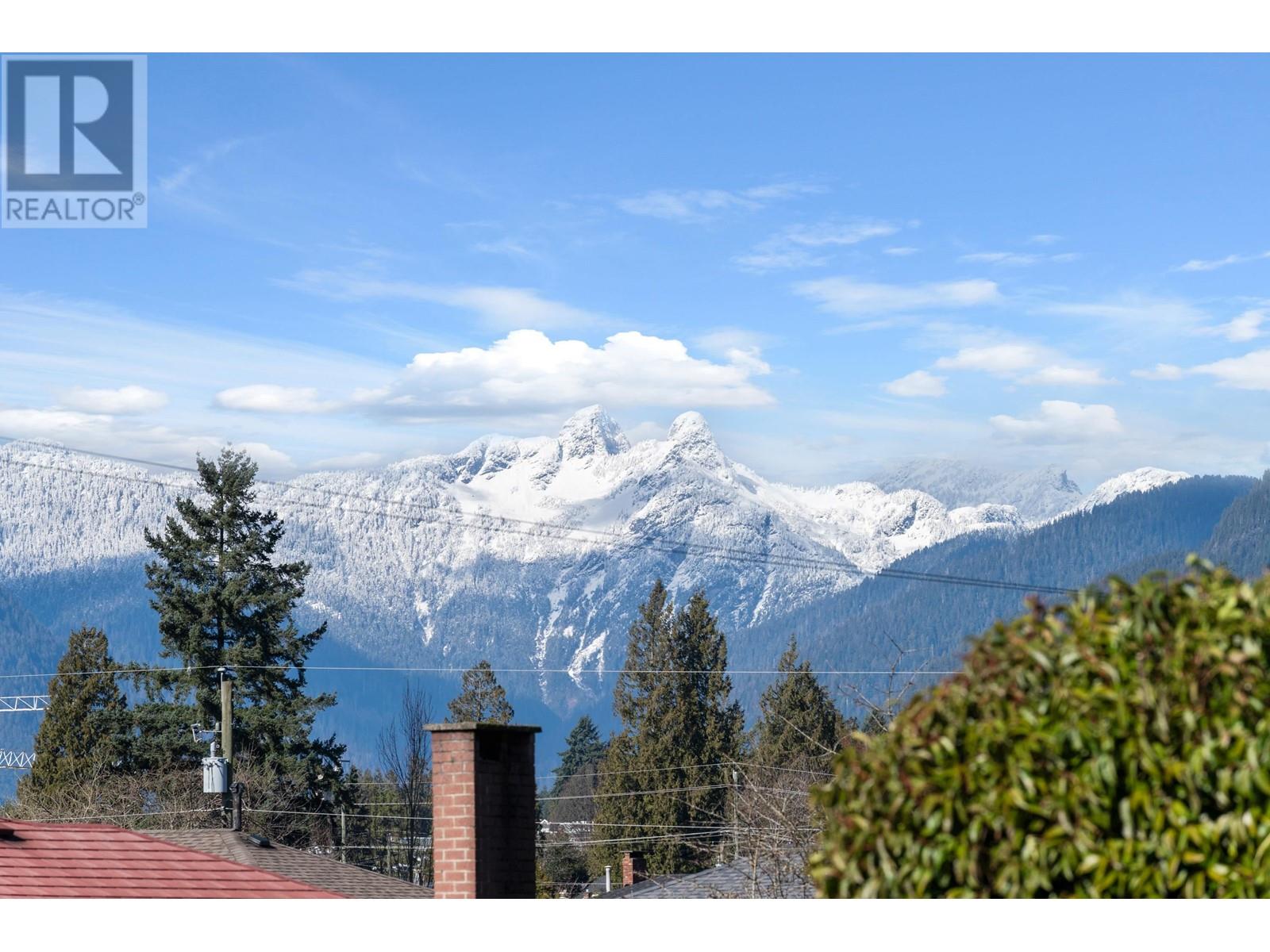 402 E 17th Street, North Vancouver, British Columbia  V7L 2W2 - Photo 15 - R2868387