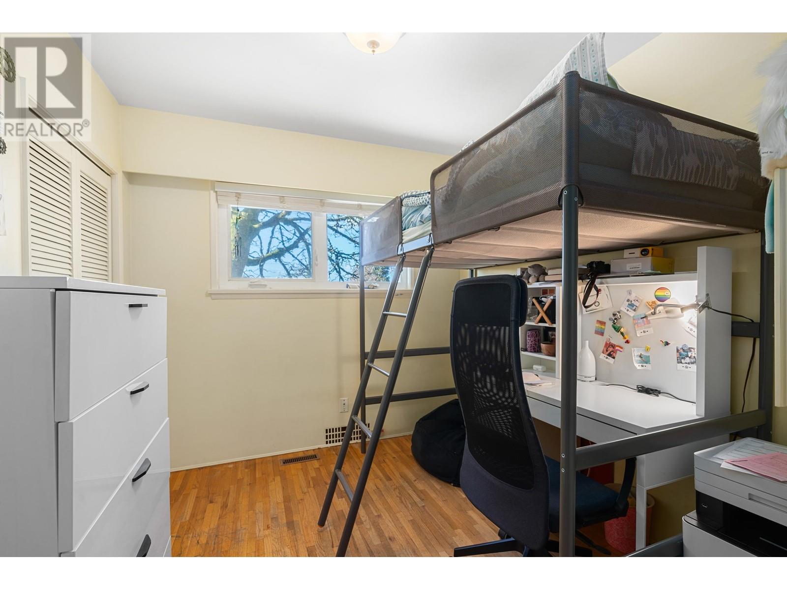 402 E 17th Street, North Vancouver, British Columbia  V7L 2W2 - Photo 20 - R2868387