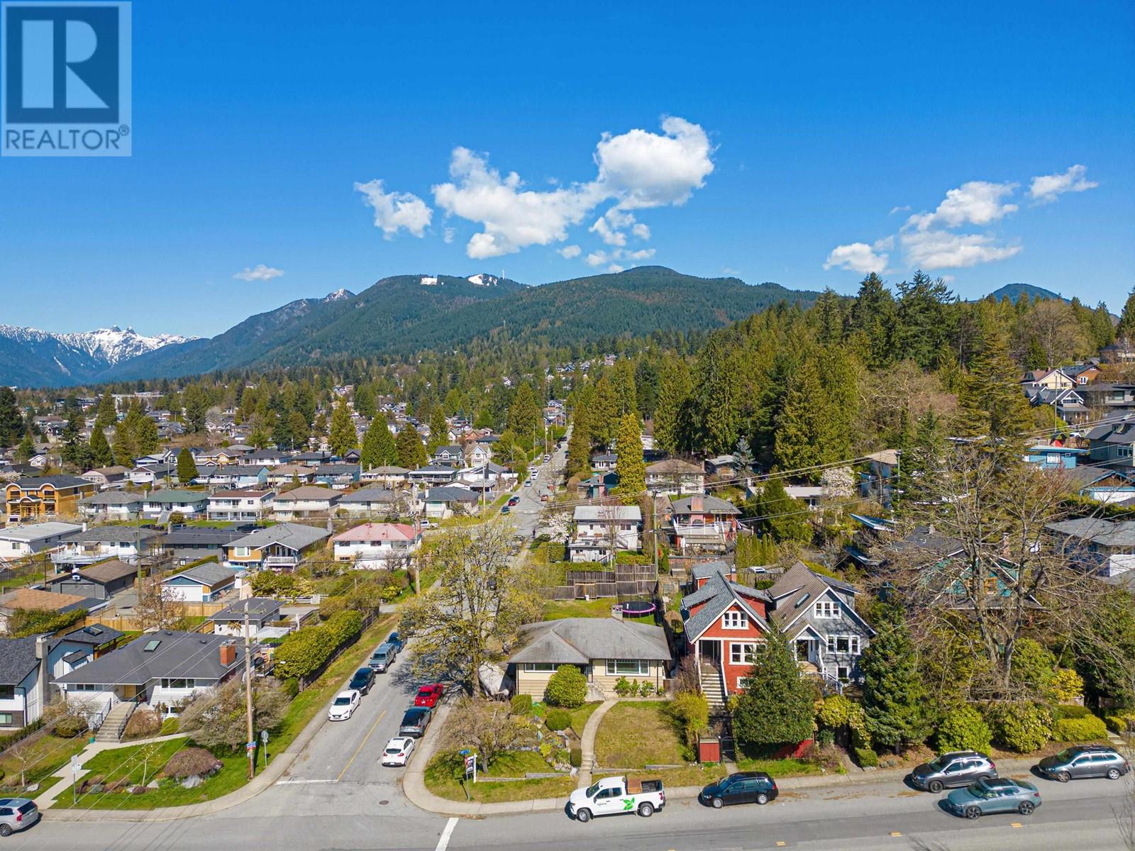 402 E 17th Street, North Vancouver, British Columbia  V7L 2W2 - Photo 37 - R2868387