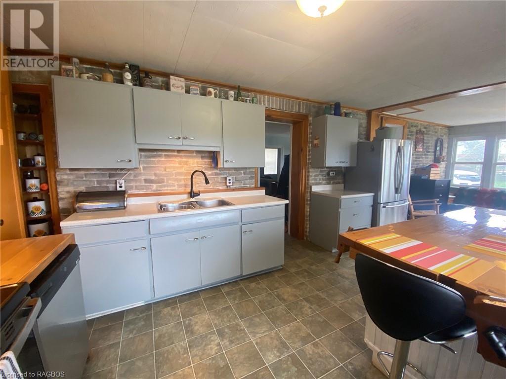 184 Mcfarlin Drive, West Grey, Ontario  N0G 2L0 - Photo 12 - 40567960