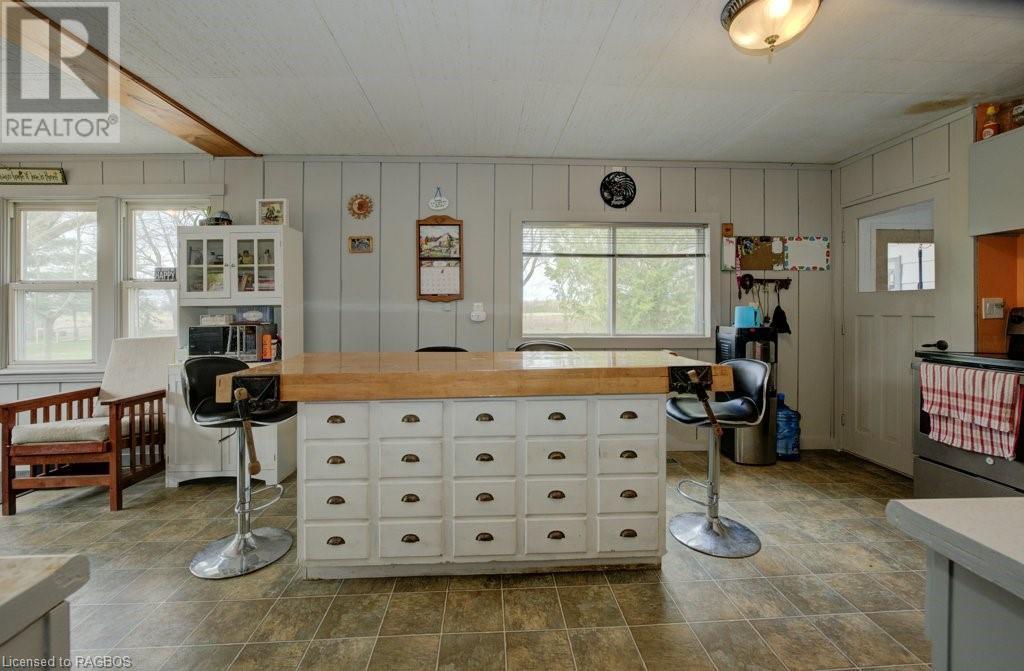 184 Mcfarlin Drive, West Grey, Ontario  N0G 2L0 - Photo 9 - 40567960