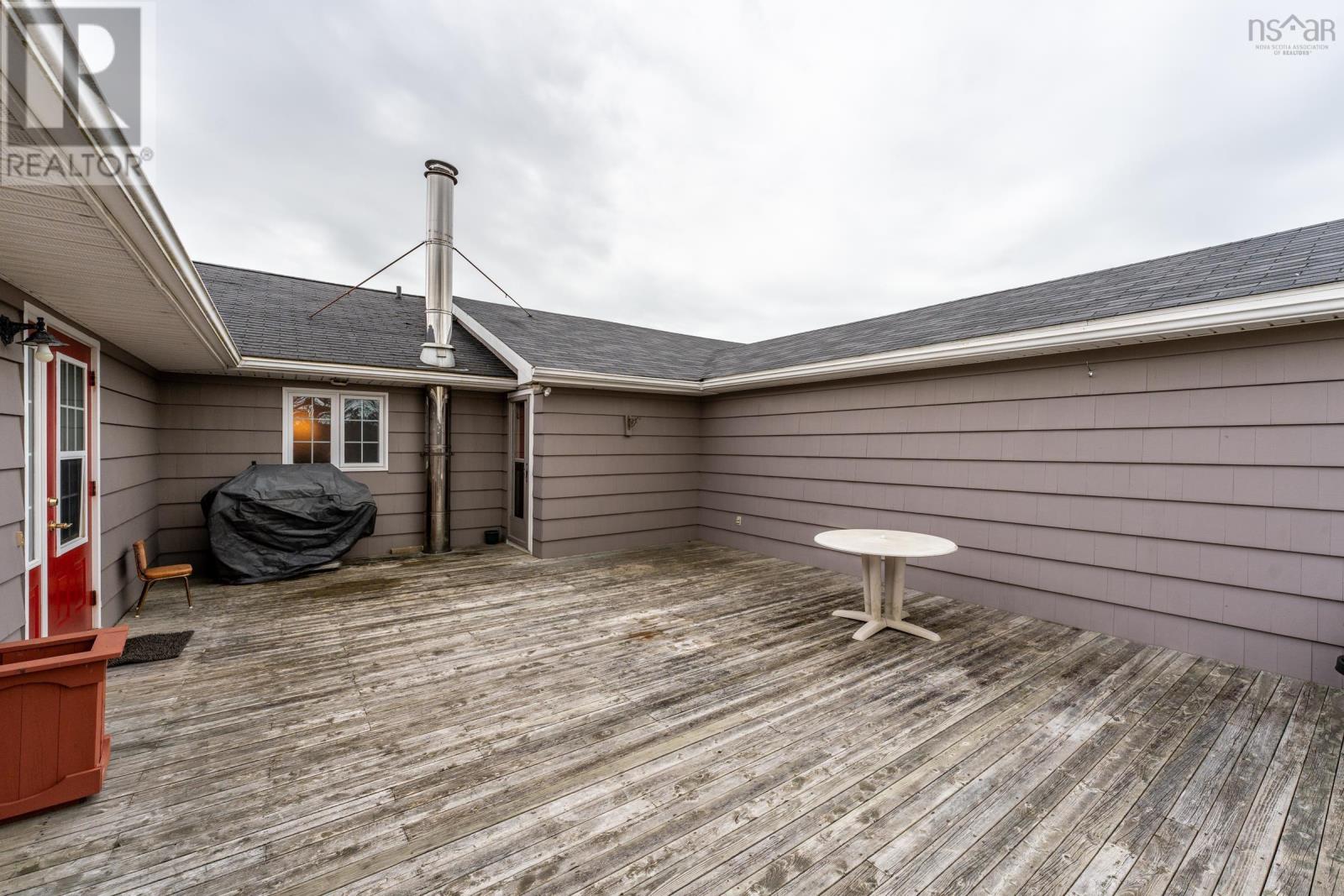 353 D'entremont Road, Meteghan River, Nova Scotia  B0W 2L0 - Photo 10 - 202404763