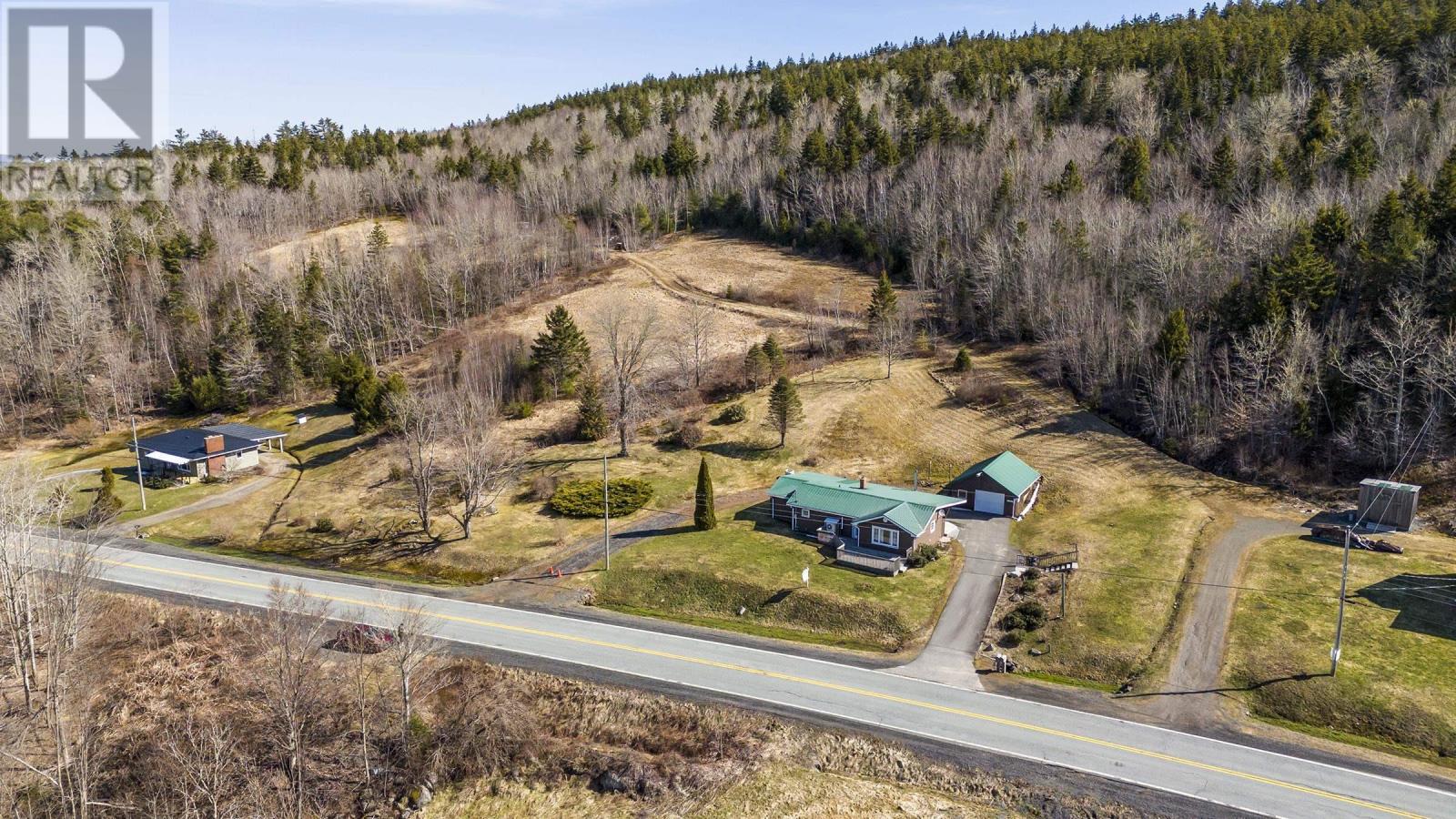 832 Highway 14, Upper Vaughan, Nova Scotia  B0N 2T0 - Photo 3 - 202406602