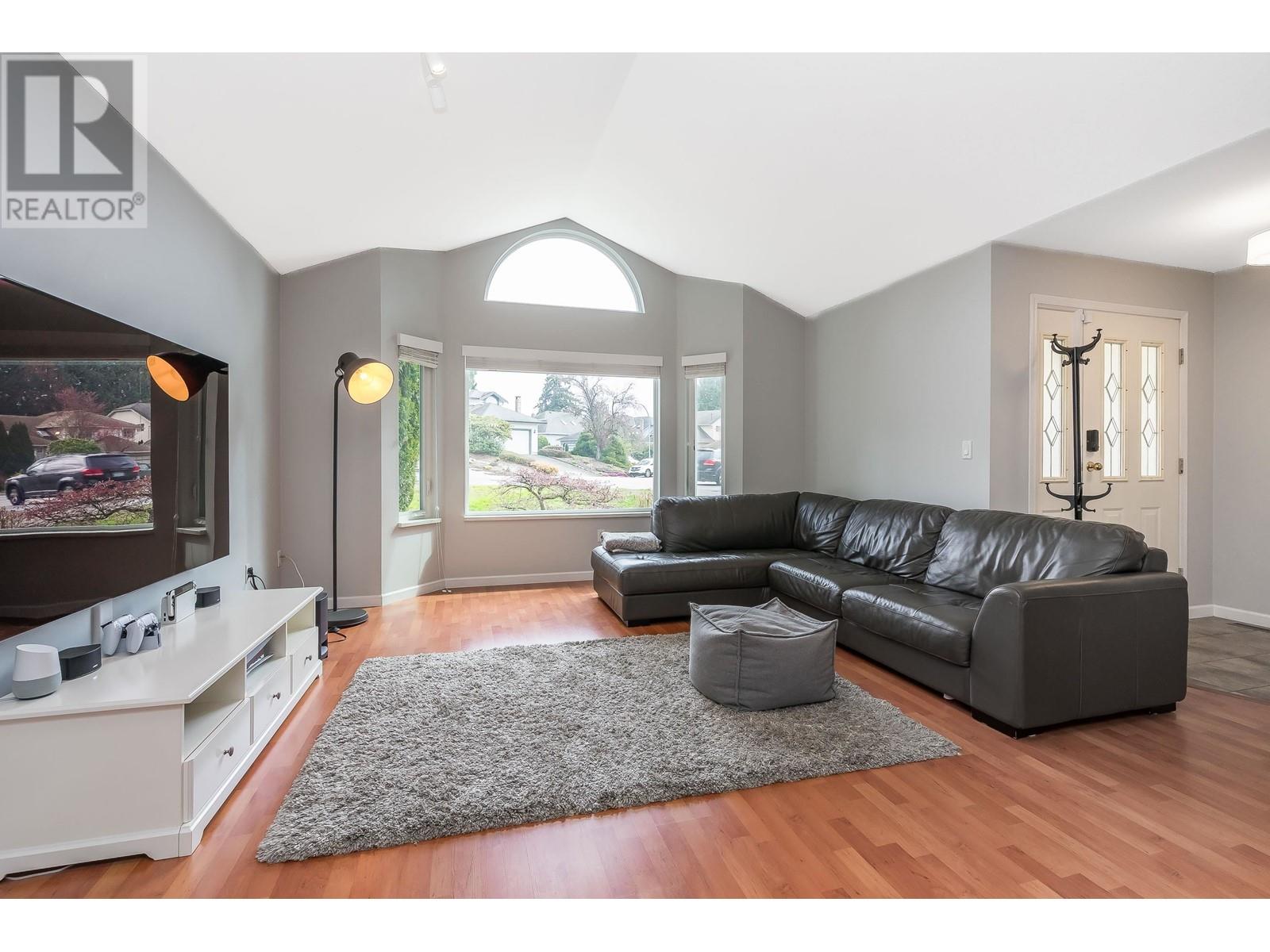 1953 Eureka Avenue, Port Coquitlam, British Columbia  V3C 5P6 - Photo 4 - R2867318