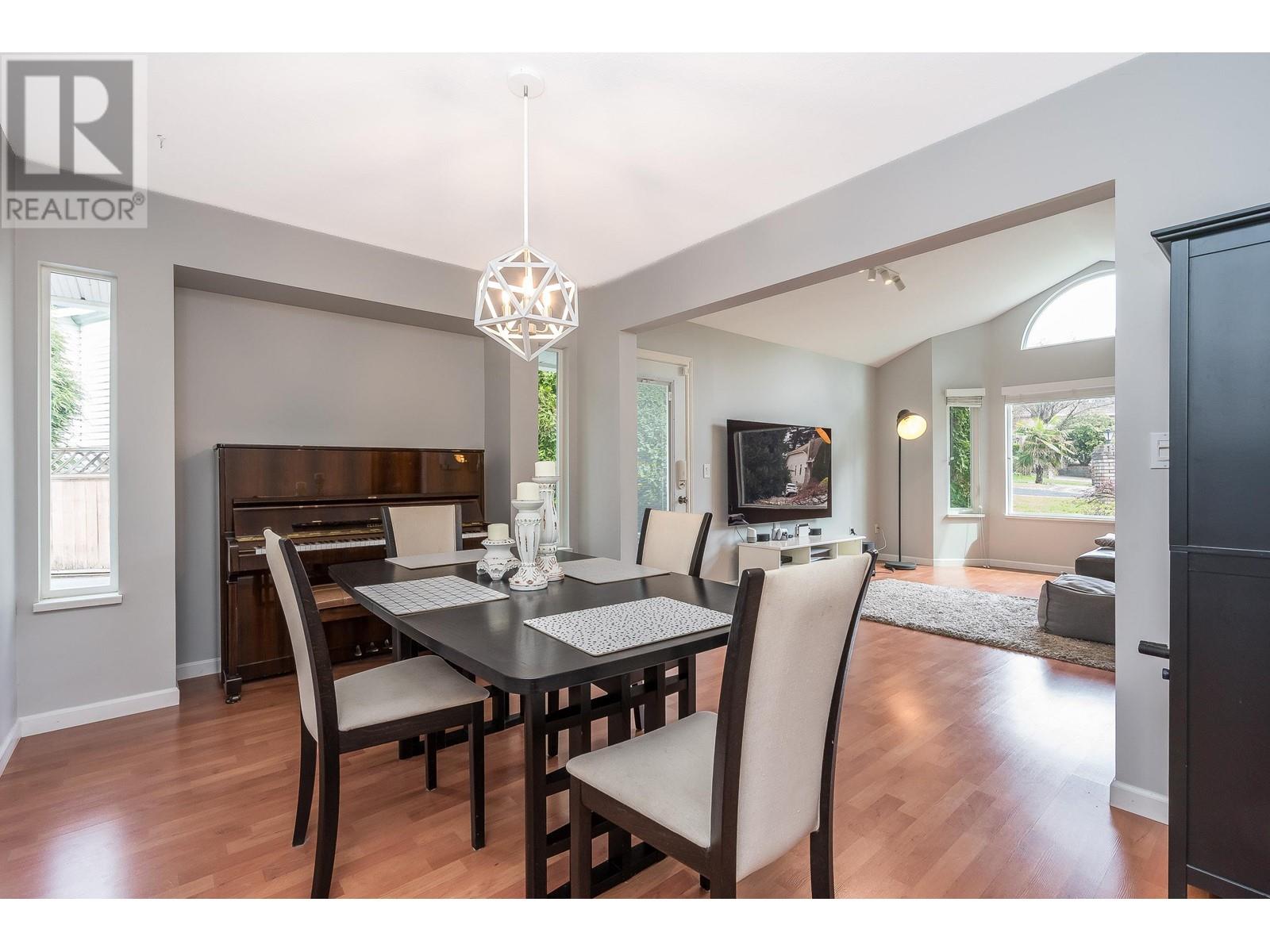 1953 Eureka Avenue, Port Coquitlam, British Columbia  V3C 5P6 - Photo 7 - R2867318