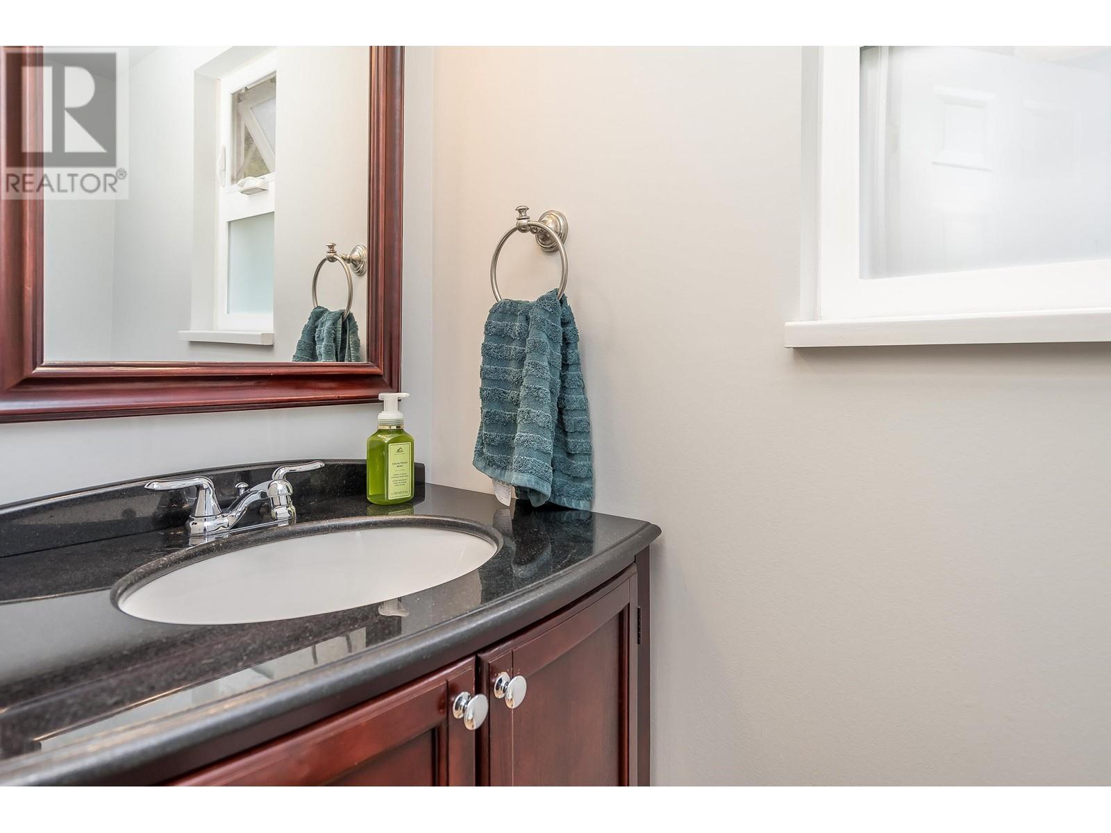 1953 Eureka Avenue, Port Coquitlam, British Columbia  V3C 5P6 - Photo 17 - R2867318